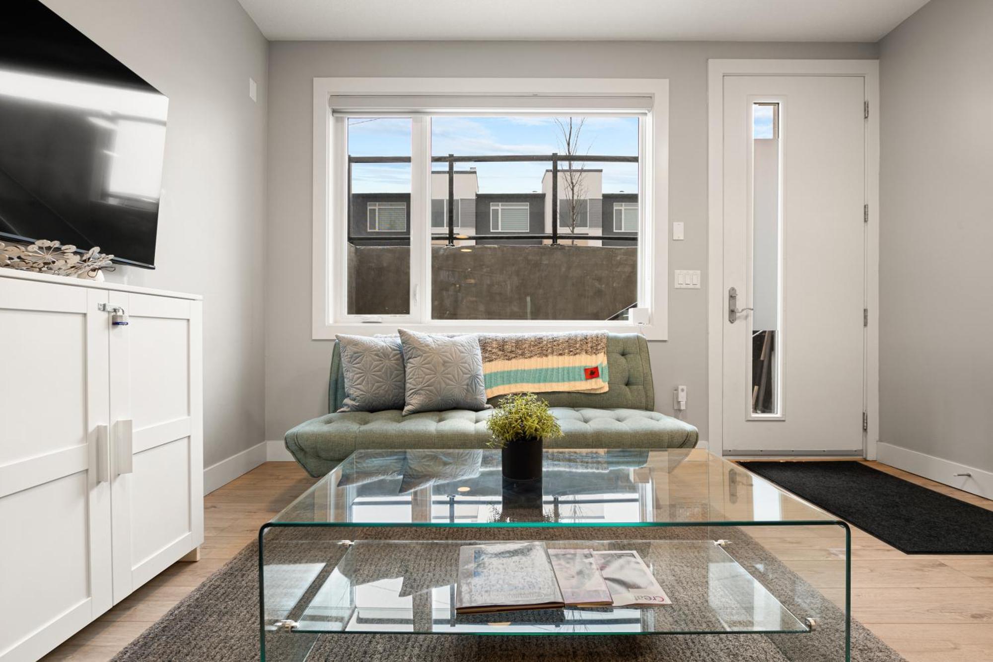 Heart Of Hillhurst 1br * Calgary